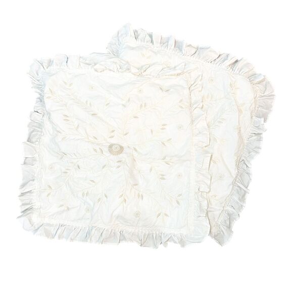 Pottery Barn Cream 2 pc Set Pair Euro Shams Cottagecore Farm‎ House Ruffle Boho - Picture 1 of 10